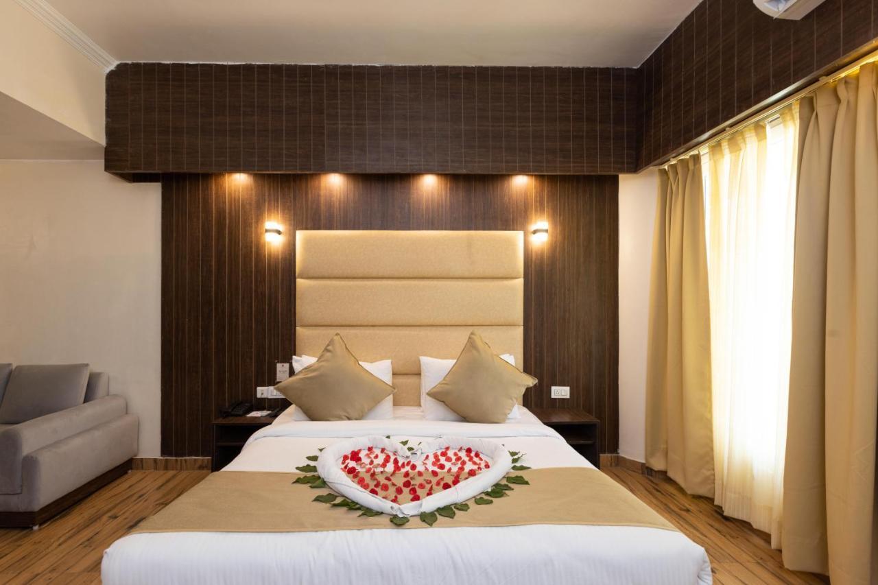 The Solitaire Dehradun Exterior photo