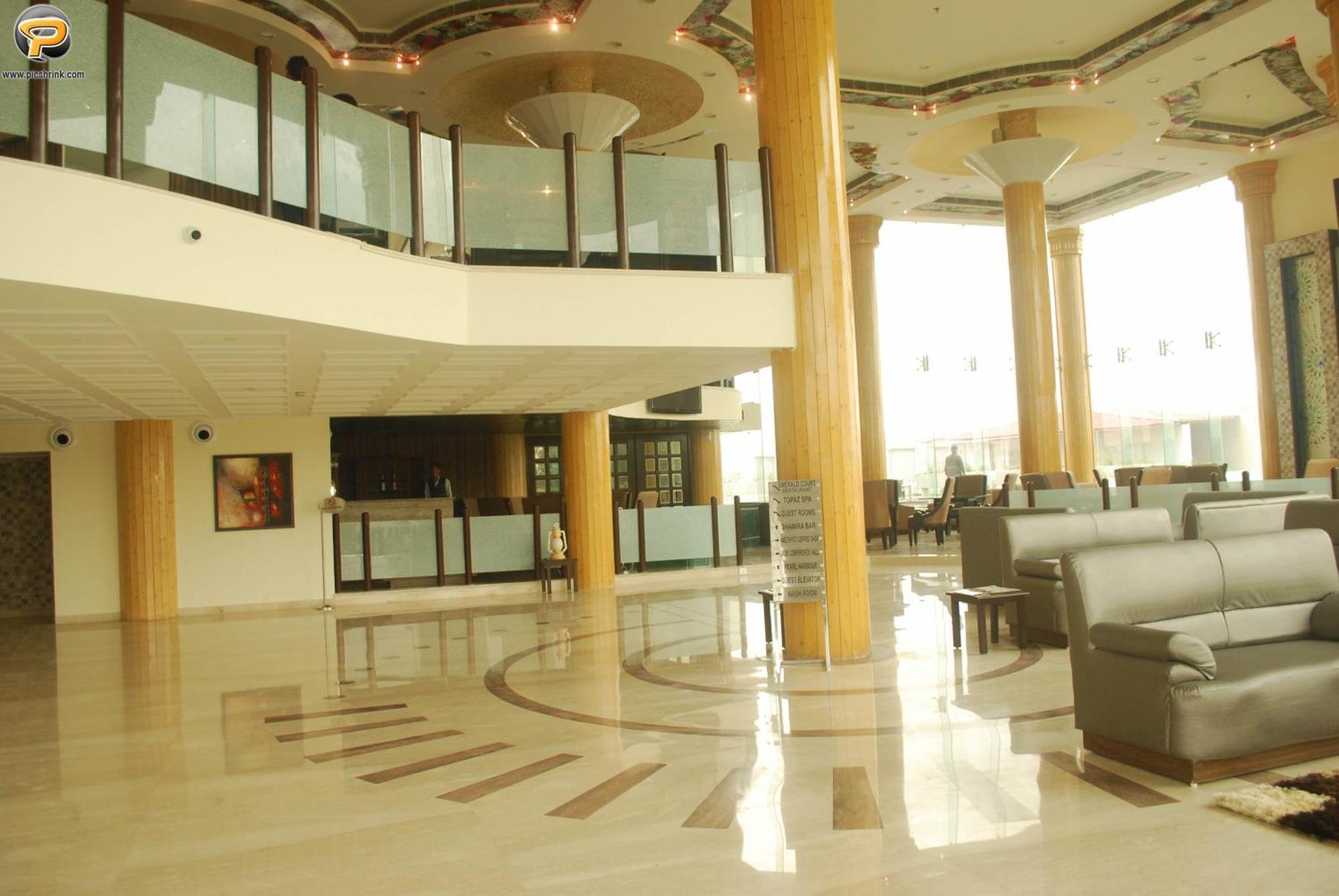 The Solitaire Dehradun Exterior photo